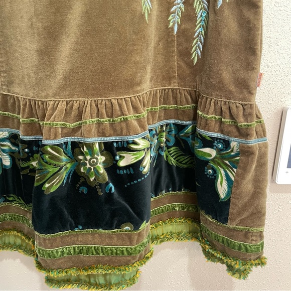 Oilily Velvet Green Embroidered Floral Midi Skirt, Vintage Style, Size 36 (6/S) - Picture 9 of 11